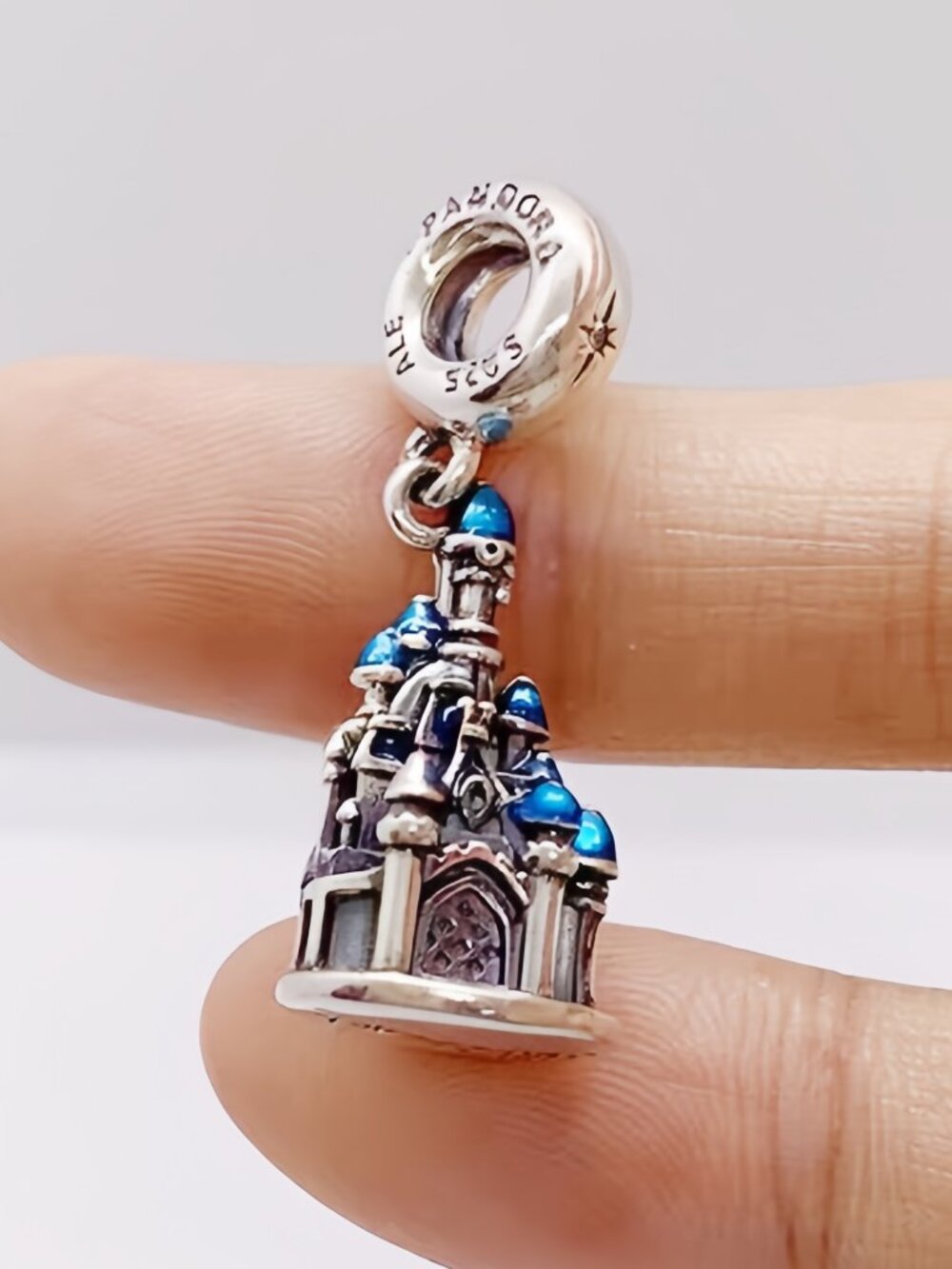 Pandora Disneyland Paris Exclusive Charms